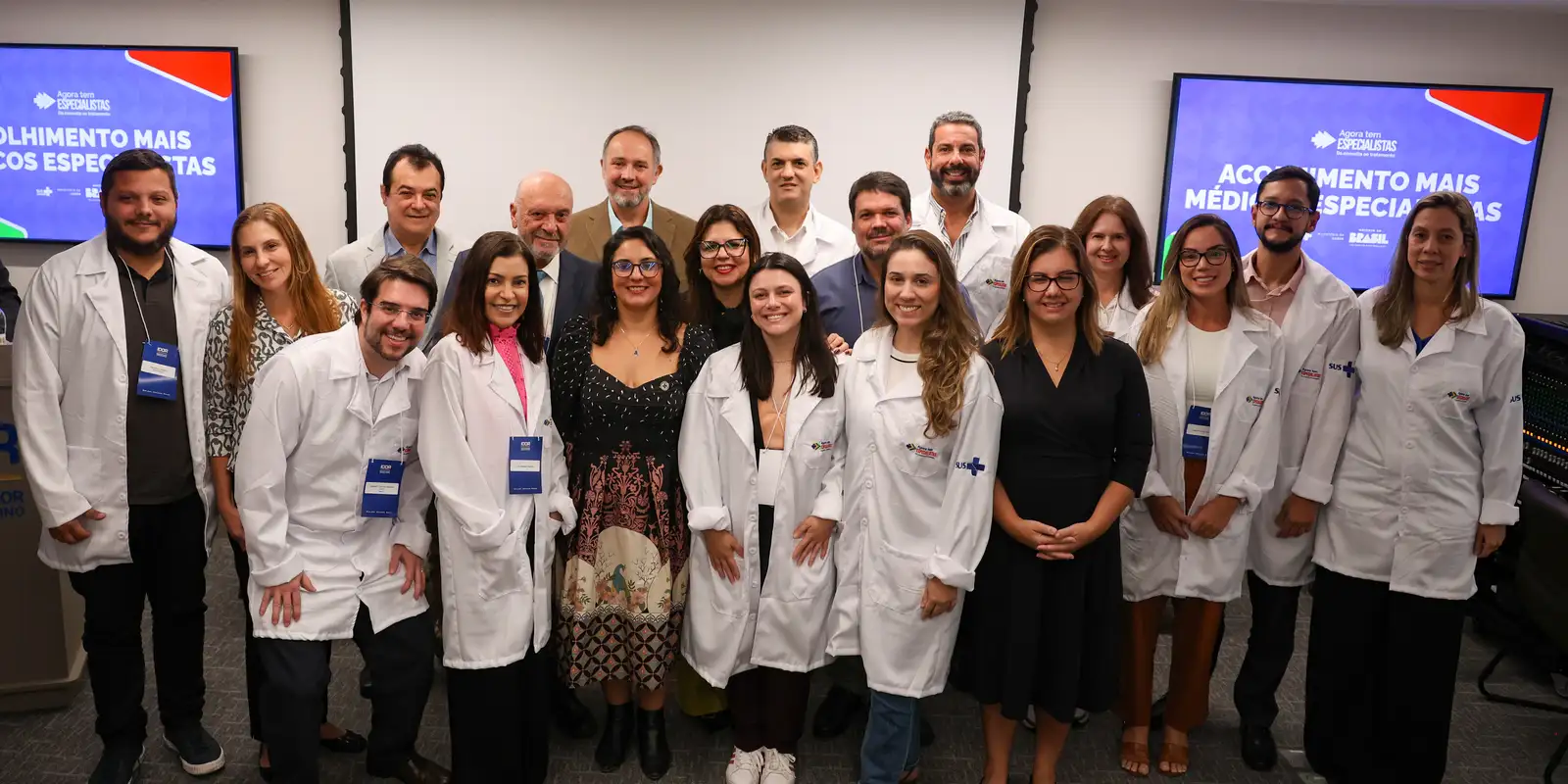 Projeto Mais Médicos Especialistas recebe 50 profissionais no Rio